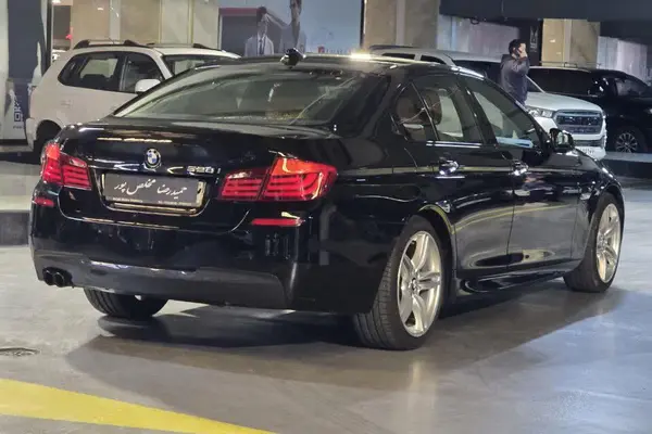 ب ام و، سری 5 سدان