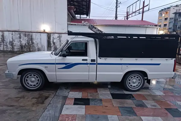 کارا، تک کابین