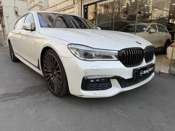 ب ام و، سری 7