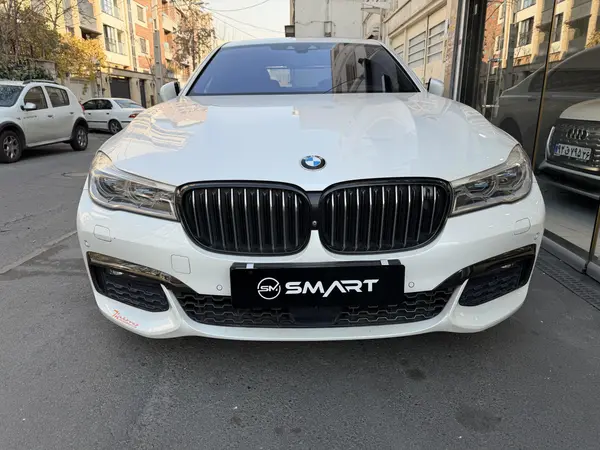 ب ام و، سری 7