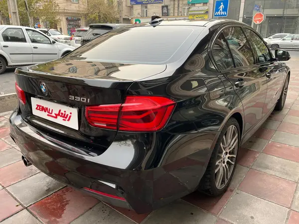 ب ام و، سری 3 سدان