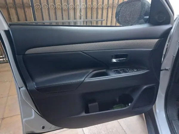 میتسوبیشی، اوتلندر