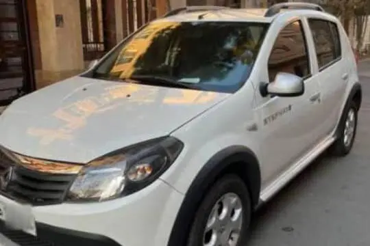 رنو،  ساندرو استپ وی