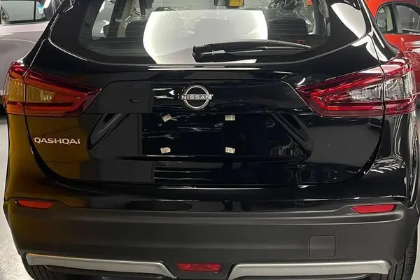 نیسان، قشقایی