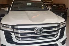 تویوتا، لندکروز چهار در
