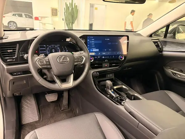لکسوس  NX
