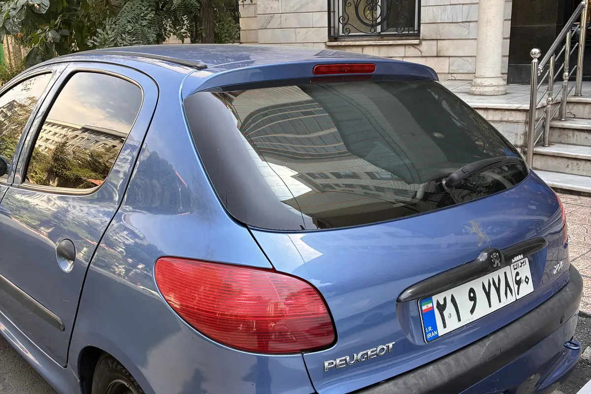 پژو،  206