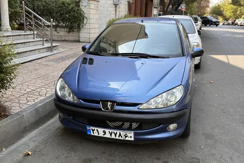 پژو، 206