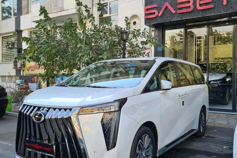 جی ای سی،  M8