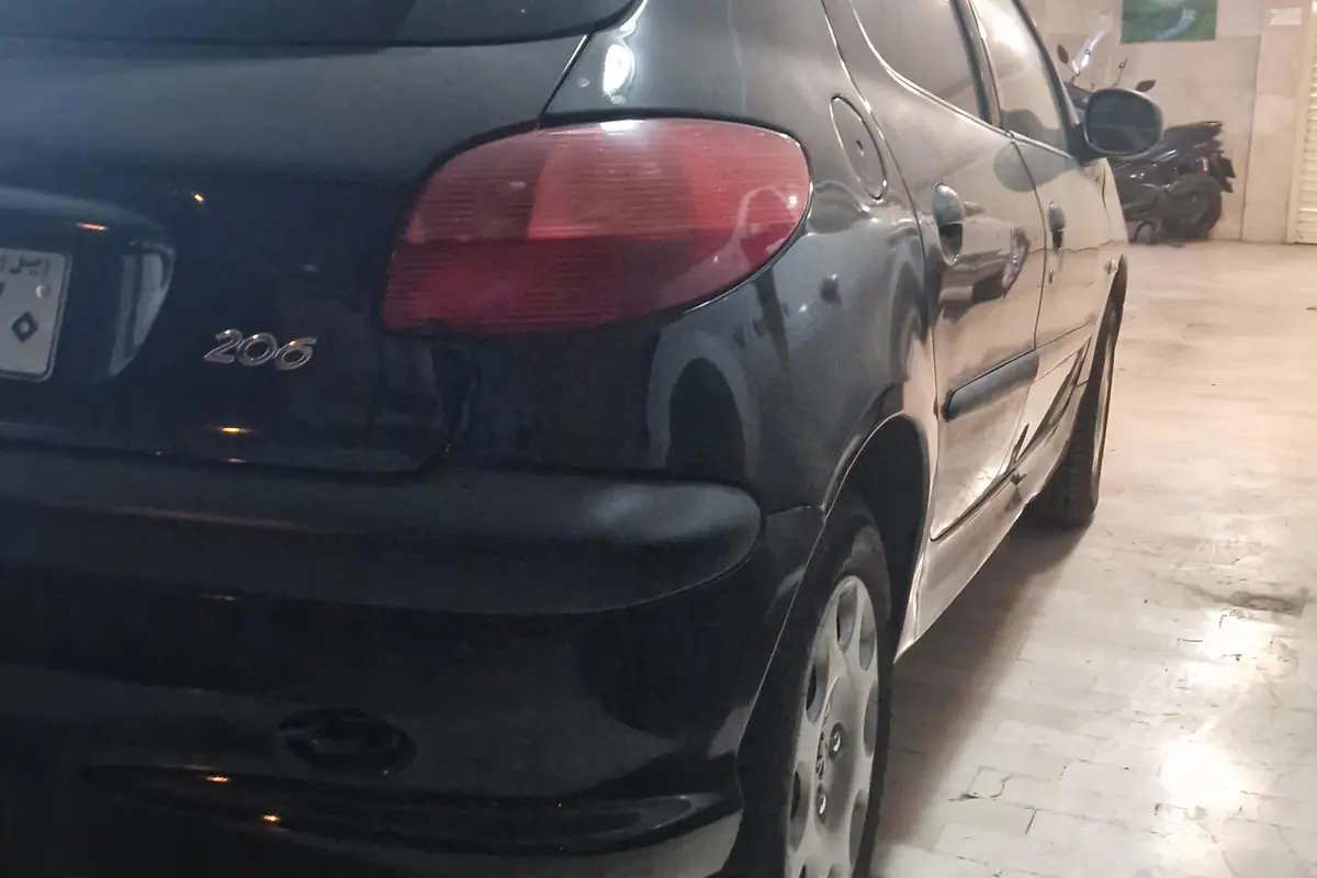 پژو،  206