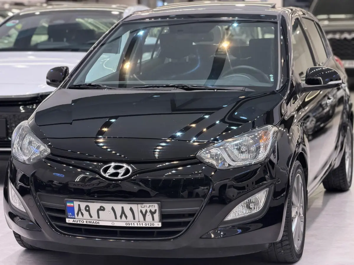 هیوندای،  i20