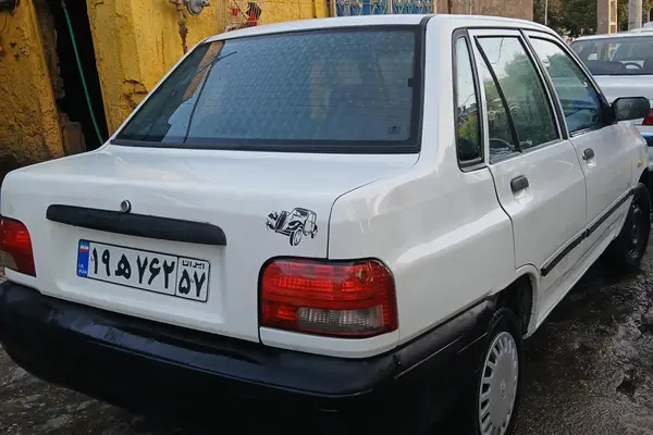 پراید، صندوق دار