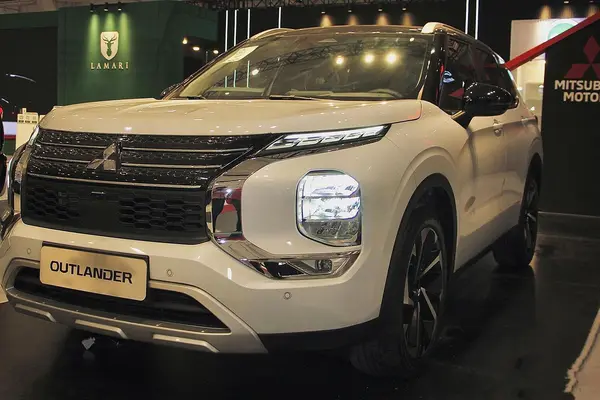 میتسوبیشی، اوتلندر