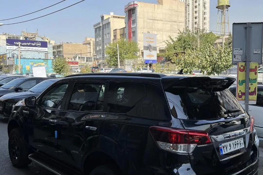 نیسان،  ترا
