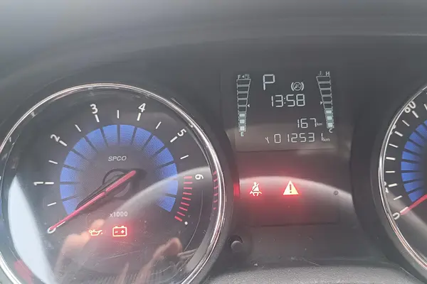 تارا، اتوماتیک V4