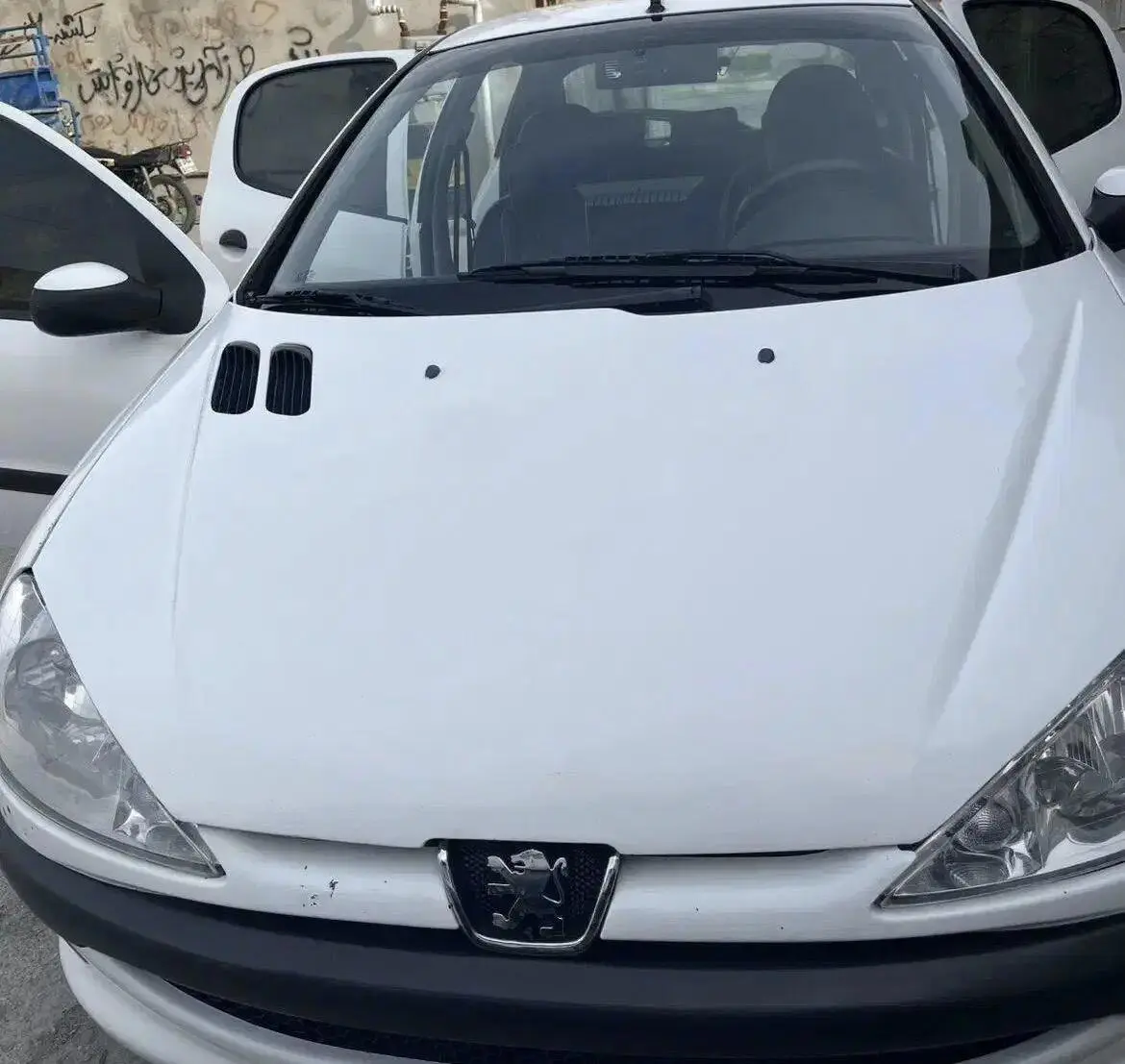 پژو،  206