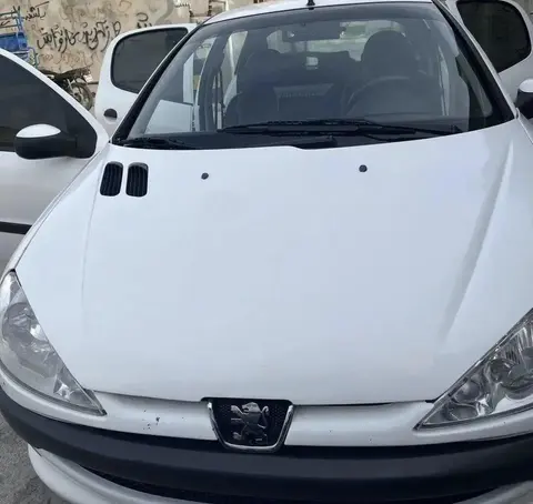 پژو، 206