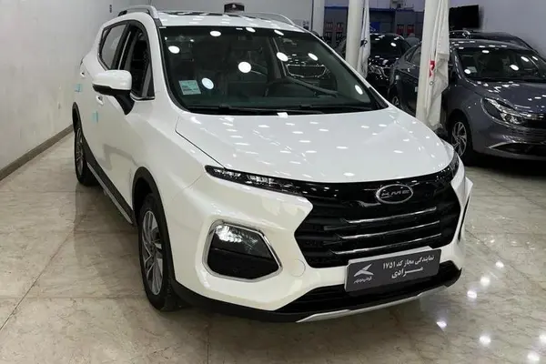 پیش فروش کی ام سی، SR3