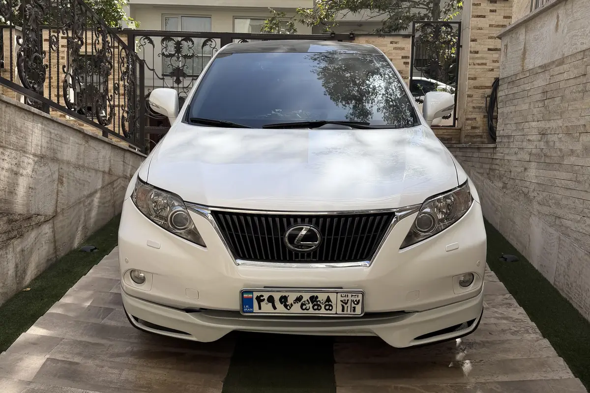 لکسوس،  RX