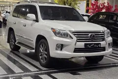 لکسوس، LX