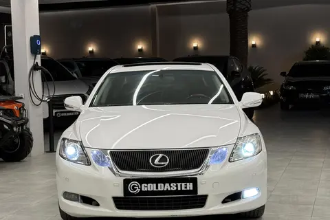لکسوس، GS