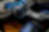 ام وی ام  X77