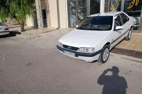 پژو، 405