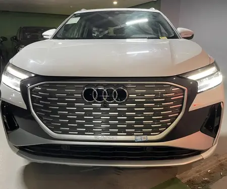 آئودی Q4 e-tron