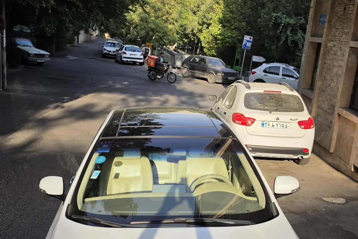 نیسان  تی ینا