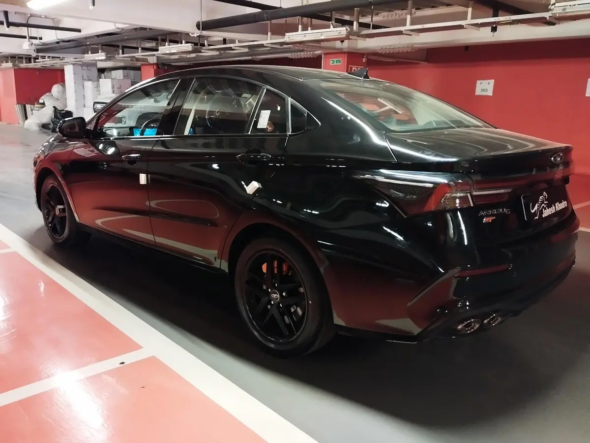 فونیکس،  آریزو 6 جی تی (Z6 GT)