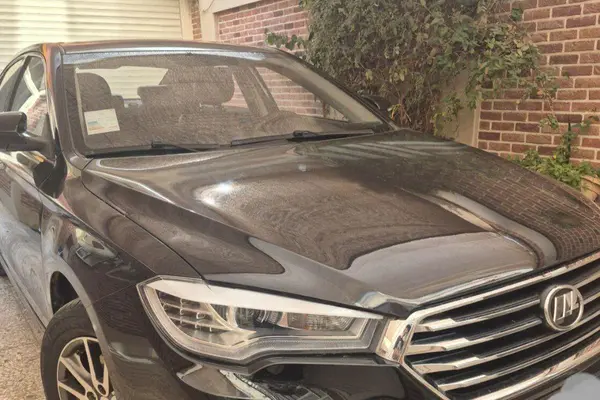 لیفان  820