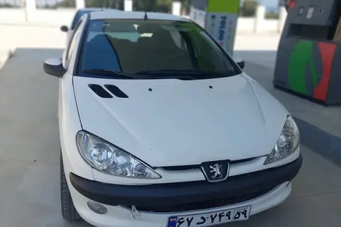 پژو، 206