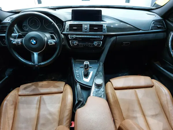 ب ام و، سری 5 سدان