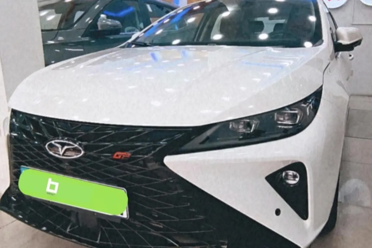 فونیکس،  آریزو 6 جی تی (Z6 GT)