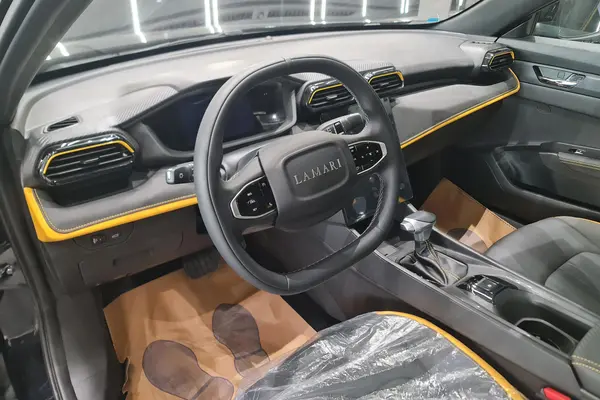 لاماری، اکو