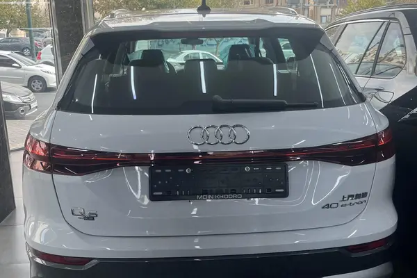 آئودی، Q5 e-tron