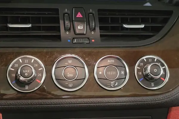 ب ام و  Z4