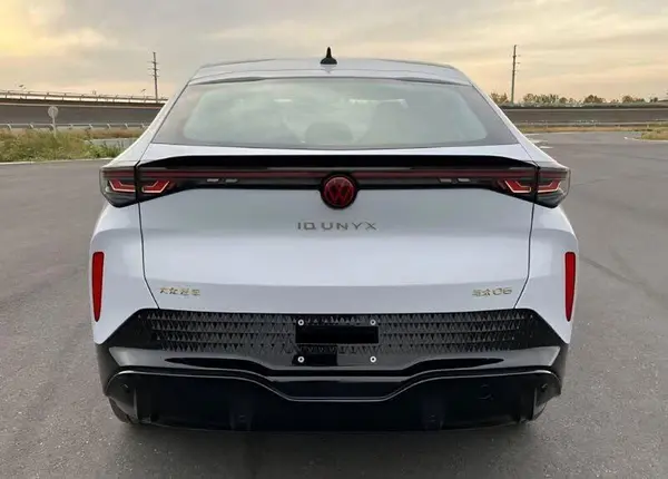 فولکس، آی دی یونیکس