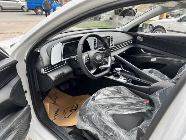 هیوندای، النترا