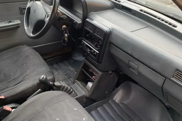 پراید، صندوق دار