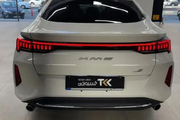 کی ام سی  J7