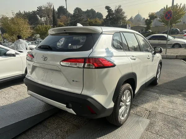 تویوتا، کرولا کراس هیبرید