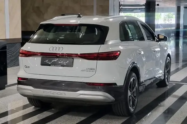 آئودی  Q5 e-tron
