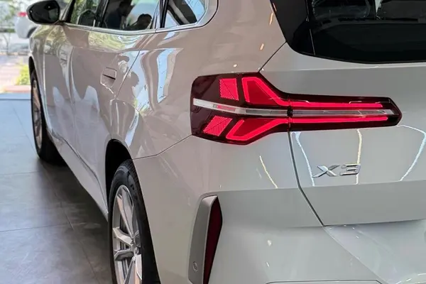ب ام و  X3