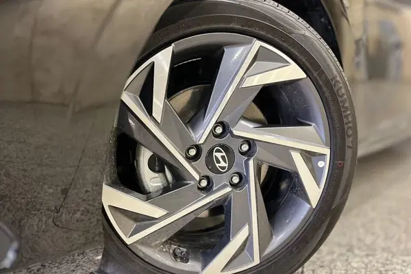 هیوندای، النترا