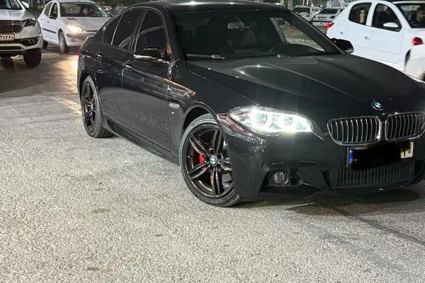 ب ام و، سری 5 سدان