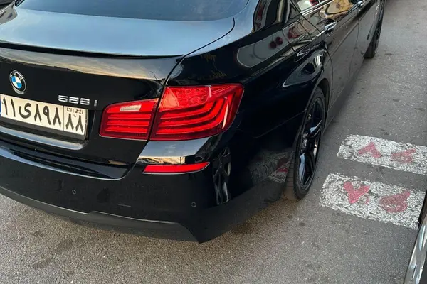 ب ام و، سری 5 سدان