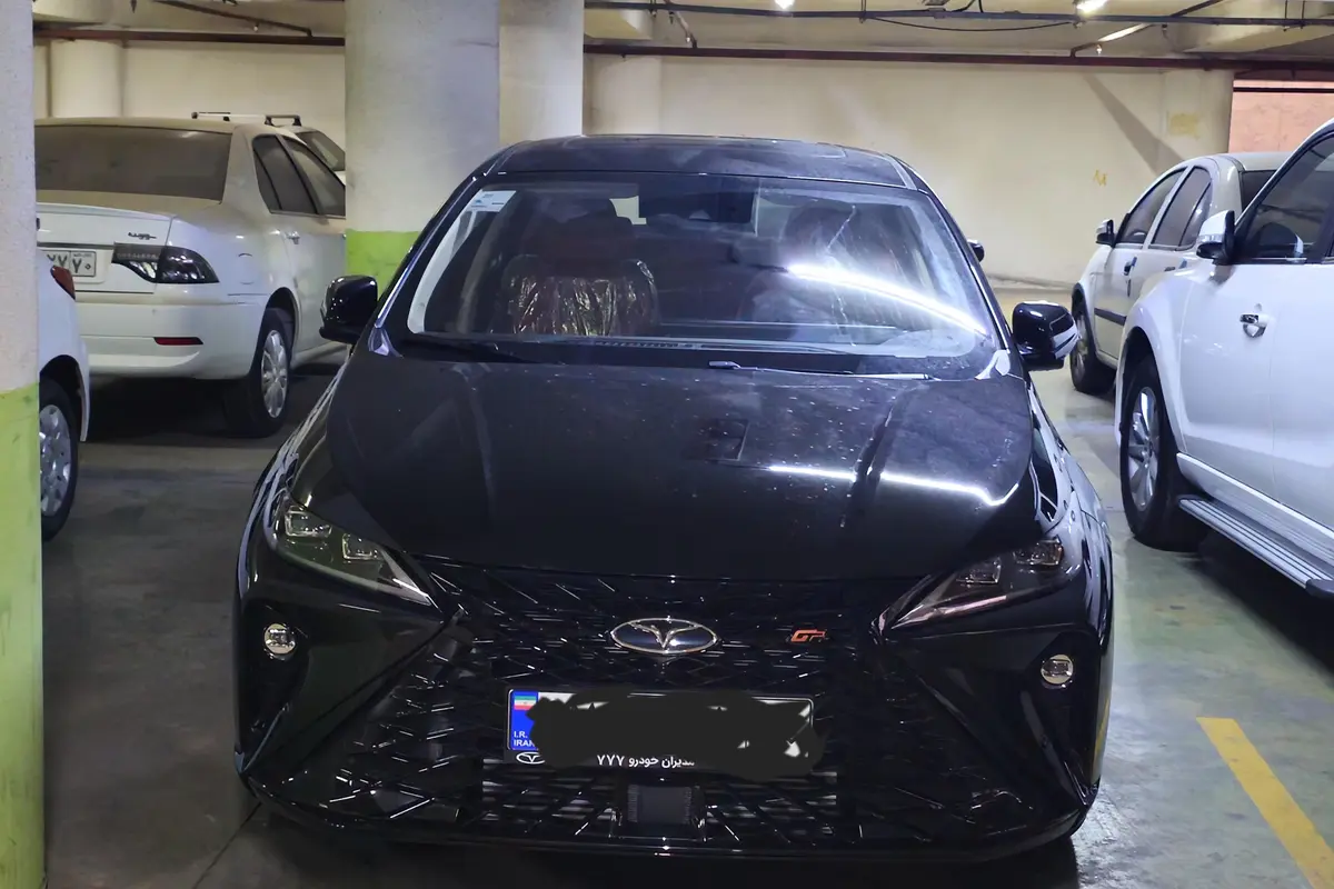 فونیکس،  آریزو 6 جی تی (Z6 GT)
