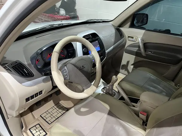 ام وی ام، X33