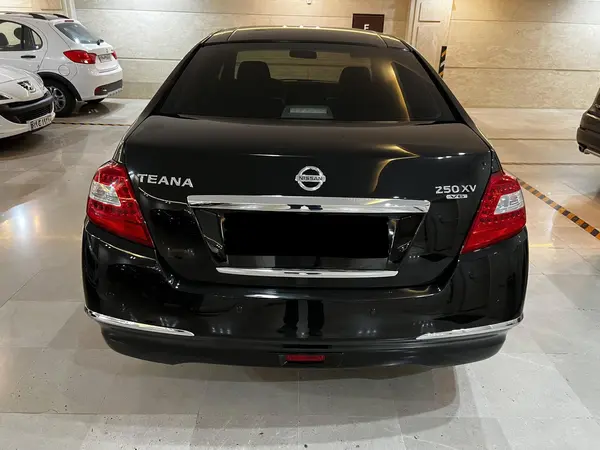 نیسان  تی ینا (مونتاژ)